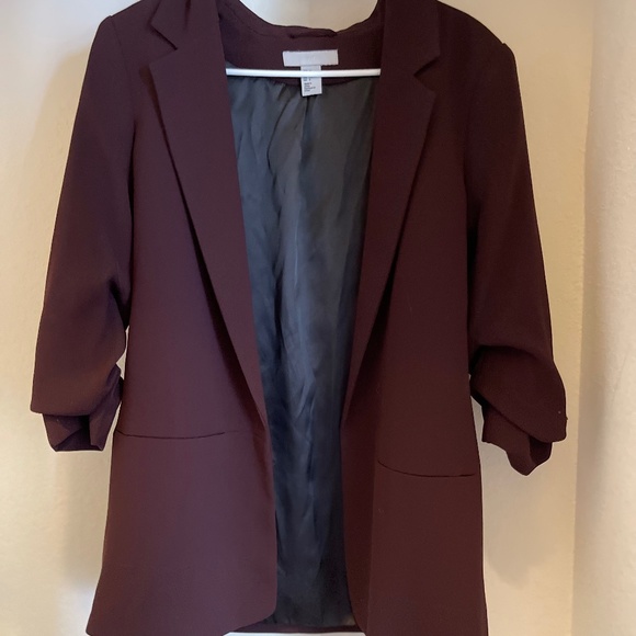 H&M Jackets & Blazers - Chic Blazer